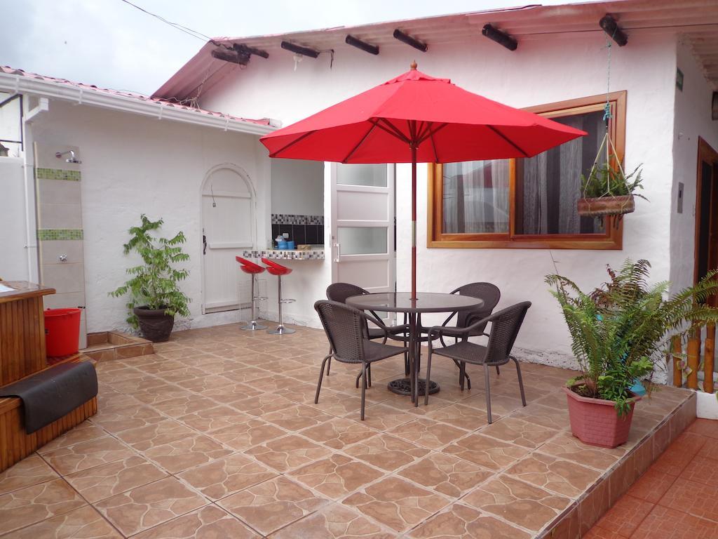 Zurisadai Hotel Puerto Ayora  Exterior foto