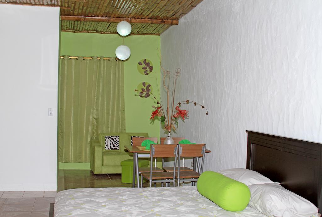 Zurisadai Hotel Puerto Ayora  Cameră foto