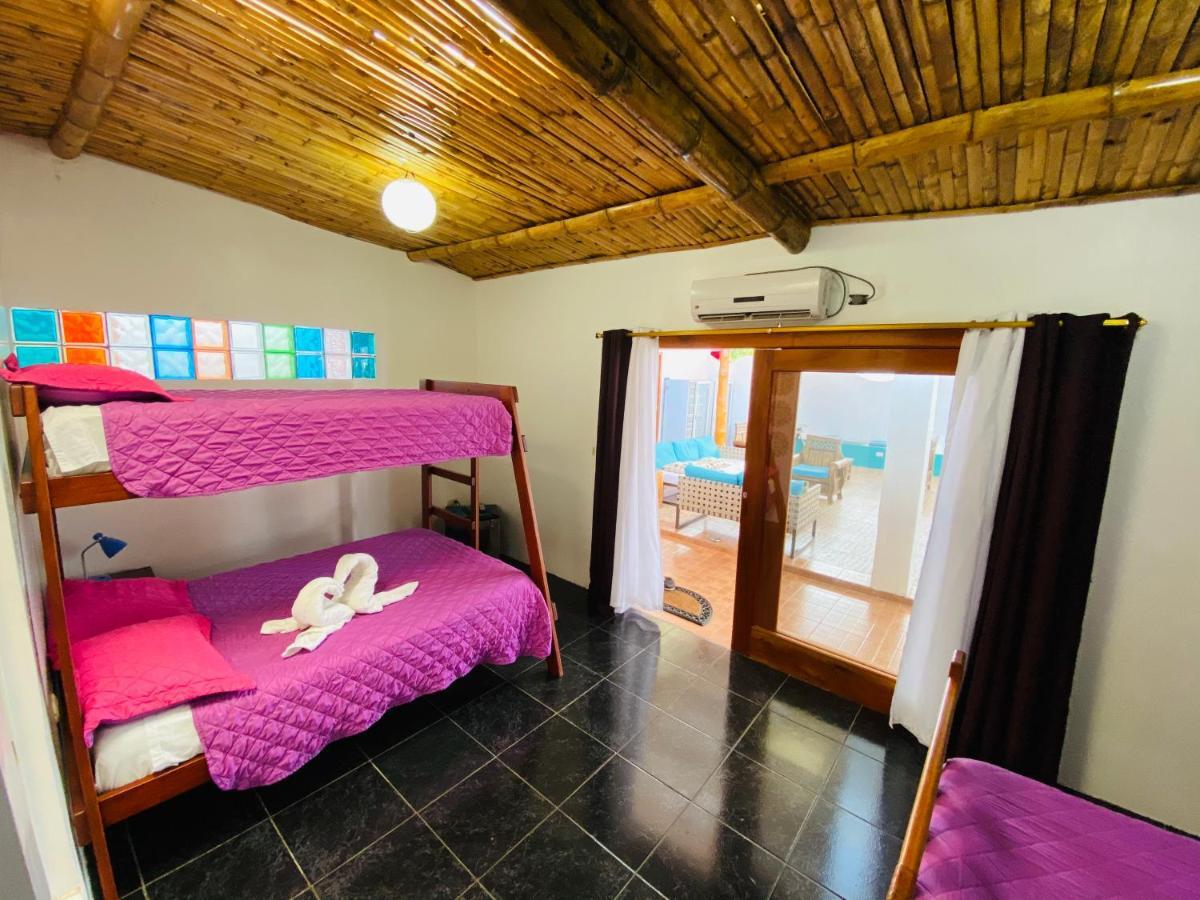 Zurisadai Hotel Puerto Ayora  Exterior foto